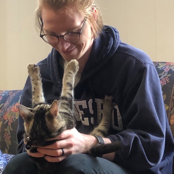 Meet your Posher, Cory - Picture 5 of 5